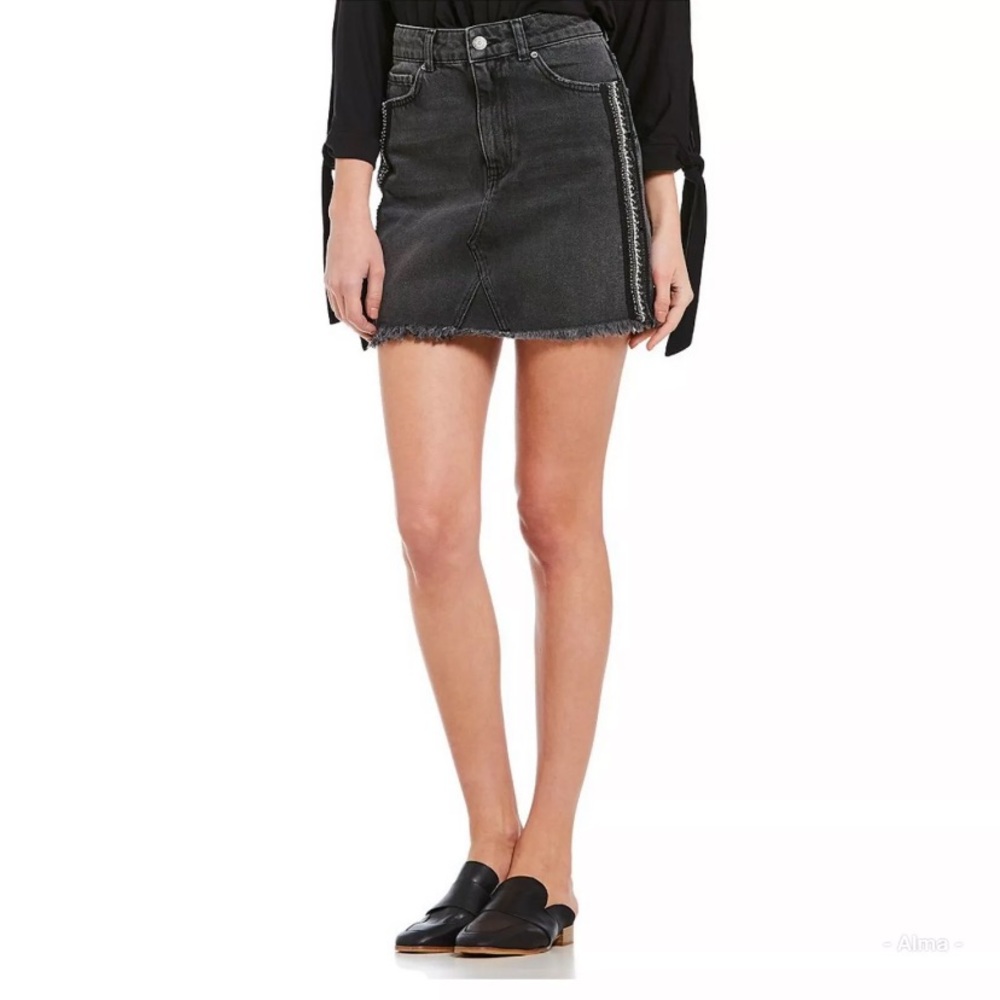 Free People Distressed Embellished Denim Skirt W/Frayed Hem Size 12 Mini Black